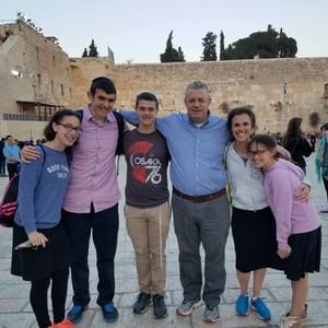 Meet your Posher, Elana